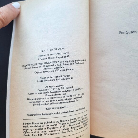 VINTAGE CHOOSE YOUR OWN ADVENTURE 1980s LOT OF 12 BOOKS SOME RARE 1ST EDITIONS - Picture 13 of 16